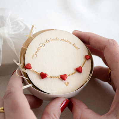 Armbandje in velvet doosje