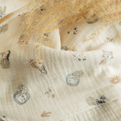 Dekentje in effen kleur - Gebroken wit - Vintage bloemen