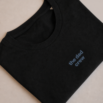 Geborduurd T-shirt - zwart - Festival editie