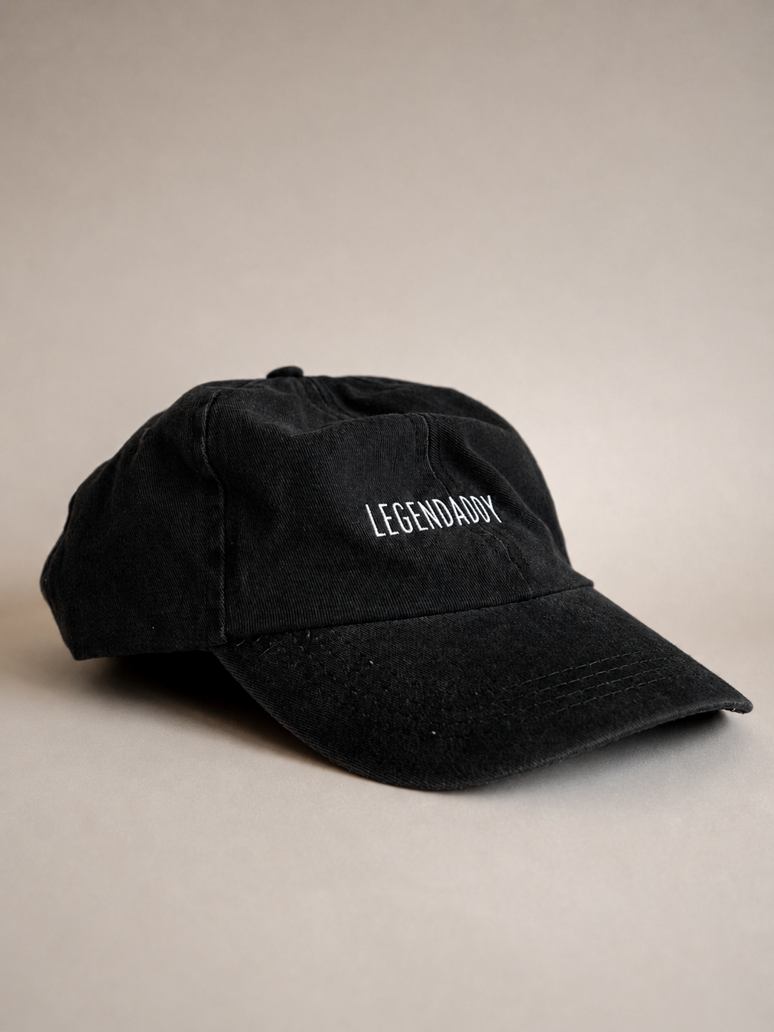 Geborduurde vintage pet – zwart